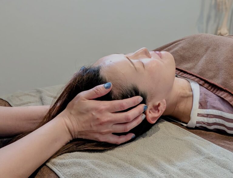 【不調改善ドライヘッドスパ】頑張りすぎた脳に休息を！頭が重い・眠れない方へ